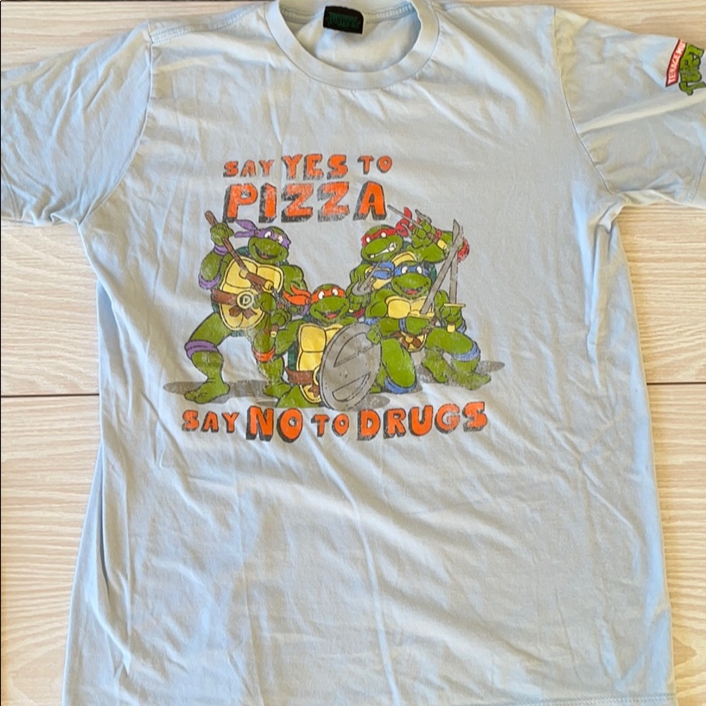 Teenage Mutant Ninja Turtle Soft Tee Size M